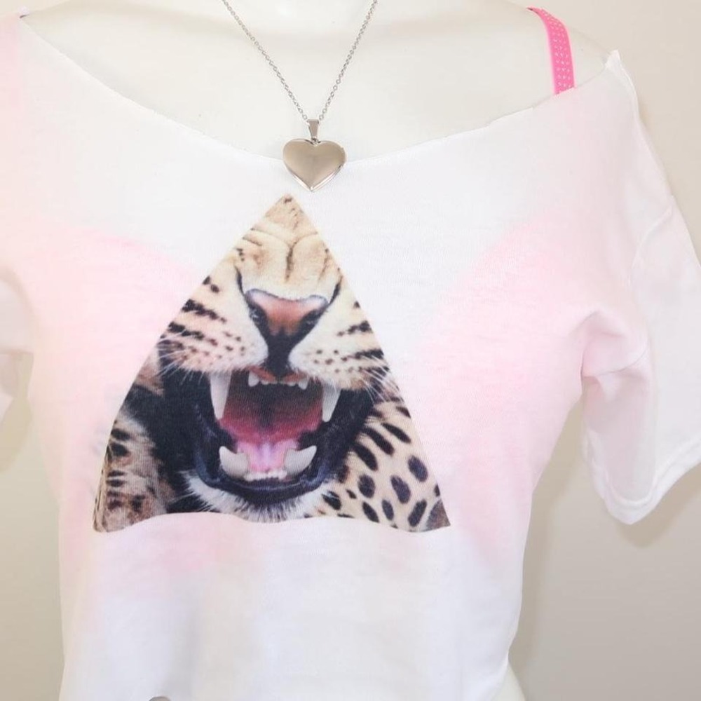 y2k tiger graphic off shoulder cropped tee indie sleaze - Picture 5 of 5